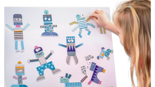 Mix and Match Mini Bots & Friends - Image 5