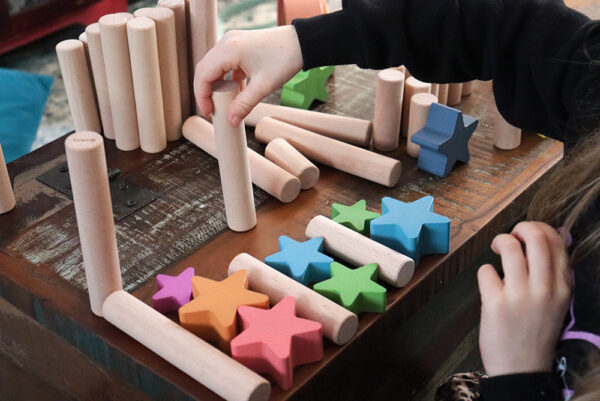 Rainbow Wooden Stars - Pk21 - Image 13