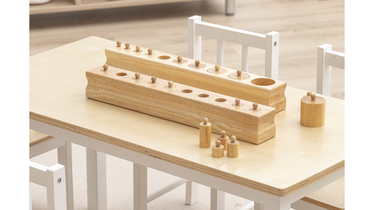 4 Blocks with cylinders - Image 2