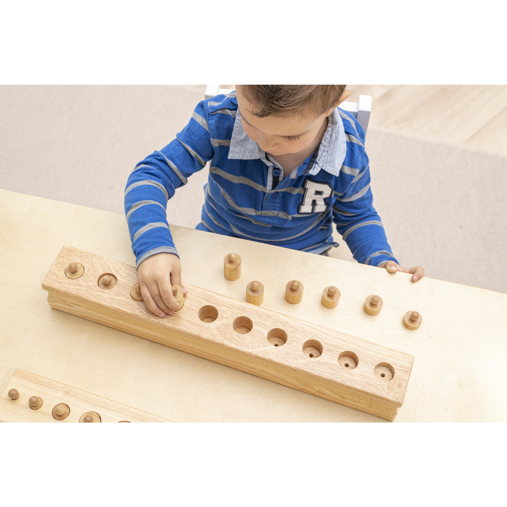 4 Blocks with cylinders - Image 3