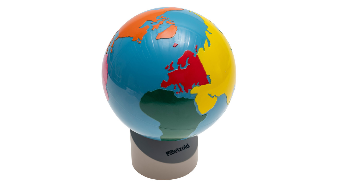 Betzold Globe with coloured continents