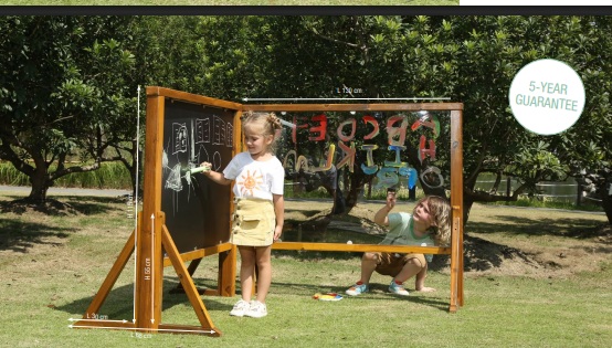 Outdoor Transparent Easel
